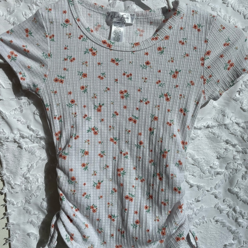 white floral sinched crop